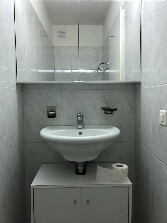 برونين Ferienwohnung Mit Seesicht المظهر الخارجي الصورة
